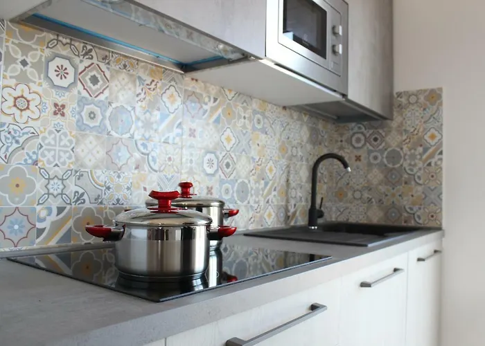 Aparthotel 197 Pozzo San Nicola 4*